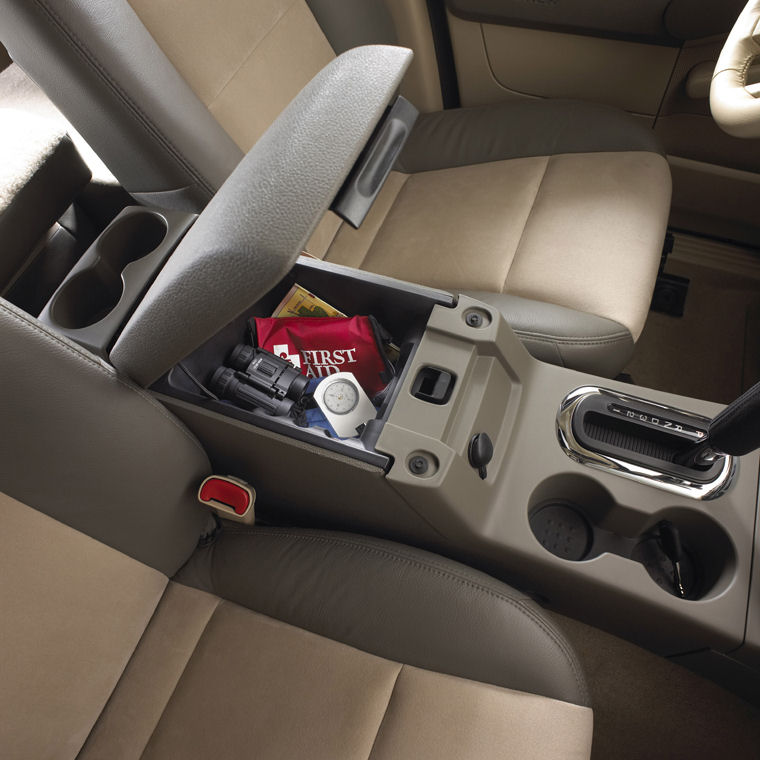 2008 Ford Explorer Center Console Picture / Pic / Image